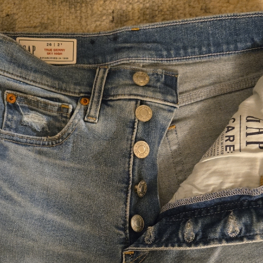 GAP Light Blue Button-Fly Jeans - Picture 3 of 5